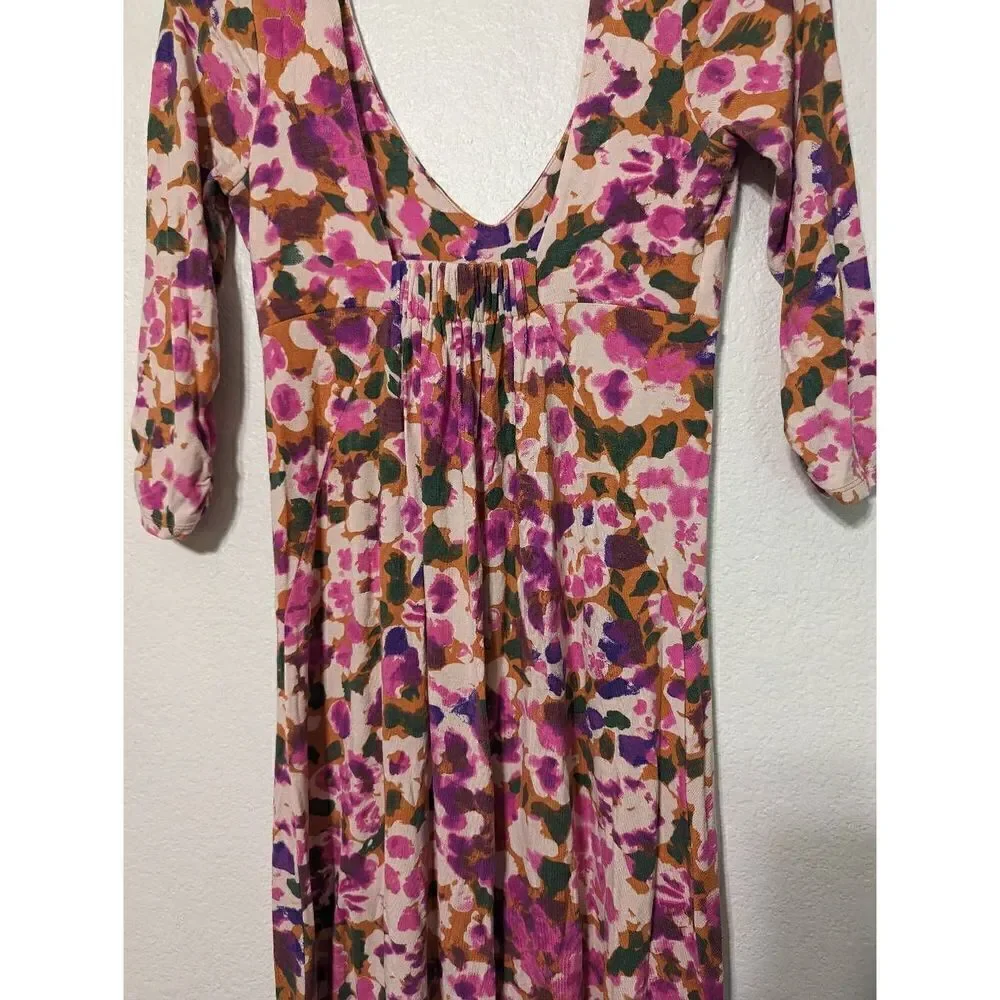 Cabi Women's Multi-color Floral V-neck Knee‎ Length Dress Pink Small Style 110
